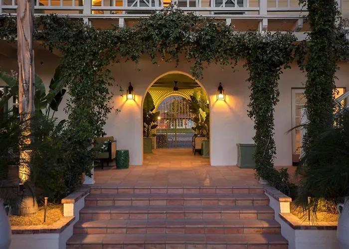 The Colony Palms Hotel And Bungalows - Adults Only